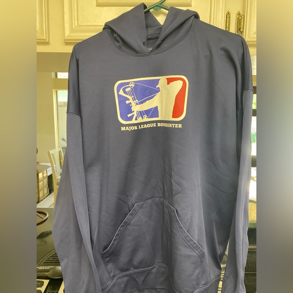 Men’s Dry-wick Major League Bowhunter Hoodie